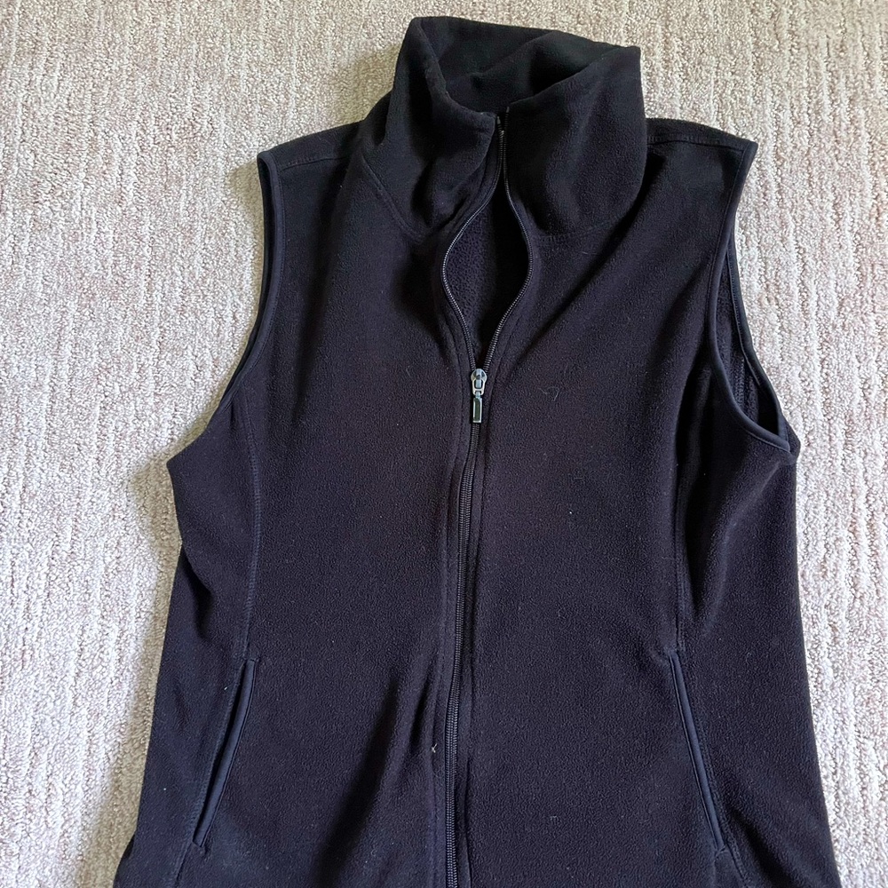 Bass, size small, black. Worn once